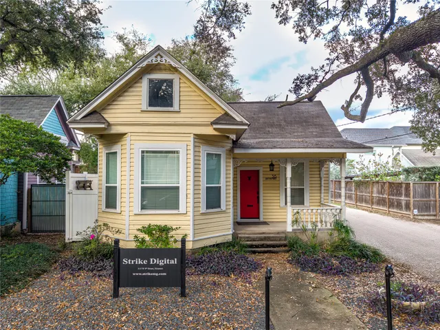 $2,400 | 315 West 9th Street, Houston, TX 77008