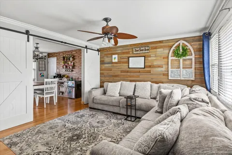 $349,900 | 8836 West 93rd Place, Hickory Hills, IL 60457