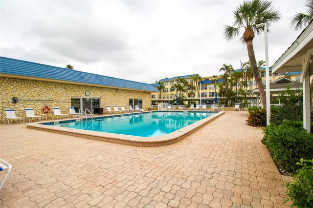 $7,000 | 3804 Gulf Of Mexico Drive, Unit B307, Longboat Key, FL 34228