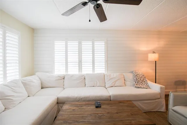 $7,000 | 3804 Gulf Of Mexico Drive, Unit B307, Longboat Key, FL 34228