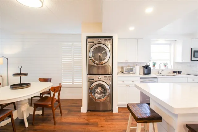 $7,000 | 3804 Gulf Of Mexico Drive, Unit B307, Longboat Key, FL 34228