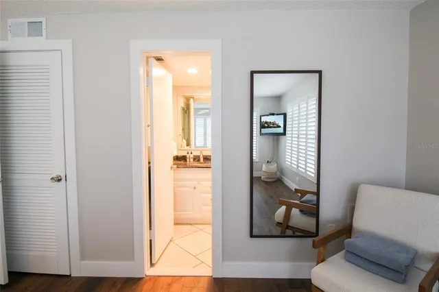 $7,000 | 3804 Gulf Of Mexico Drive, Unit B307, Longboat Key, FL 34228