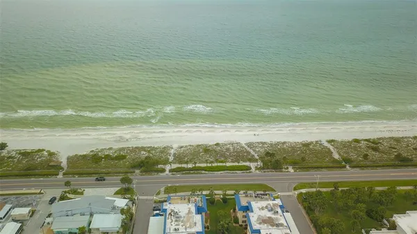 $7,000 | 3804 Gulf Of Mexico Drive, Unit B307, Longboat Key, FL 34228