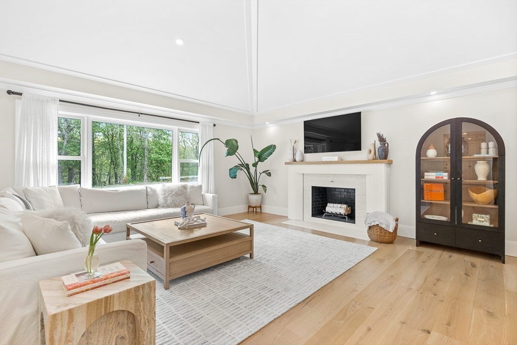 41 Sunset Road Winchester, MA 01890 - Photo 9 of 42