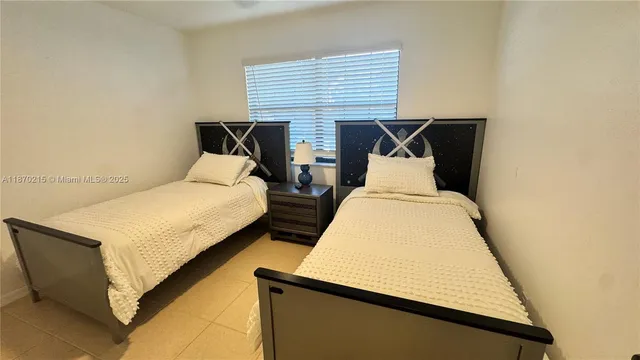 $2,350 | 5339 Treetops Drive, Unit 5339, Naples, FL 34113
