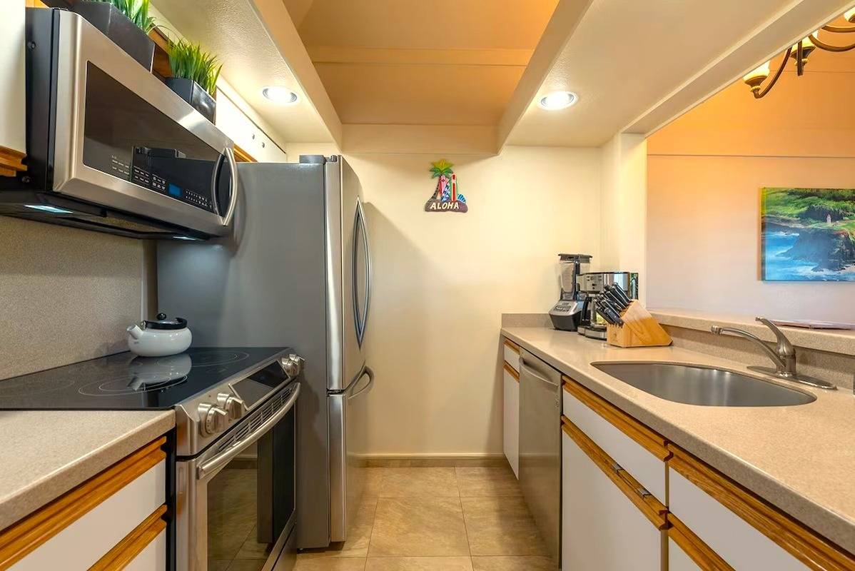 2253 Poipu Road, Unit 229 Koloa, HI 96756 - Photo 4 of 18 Gallery Image 4