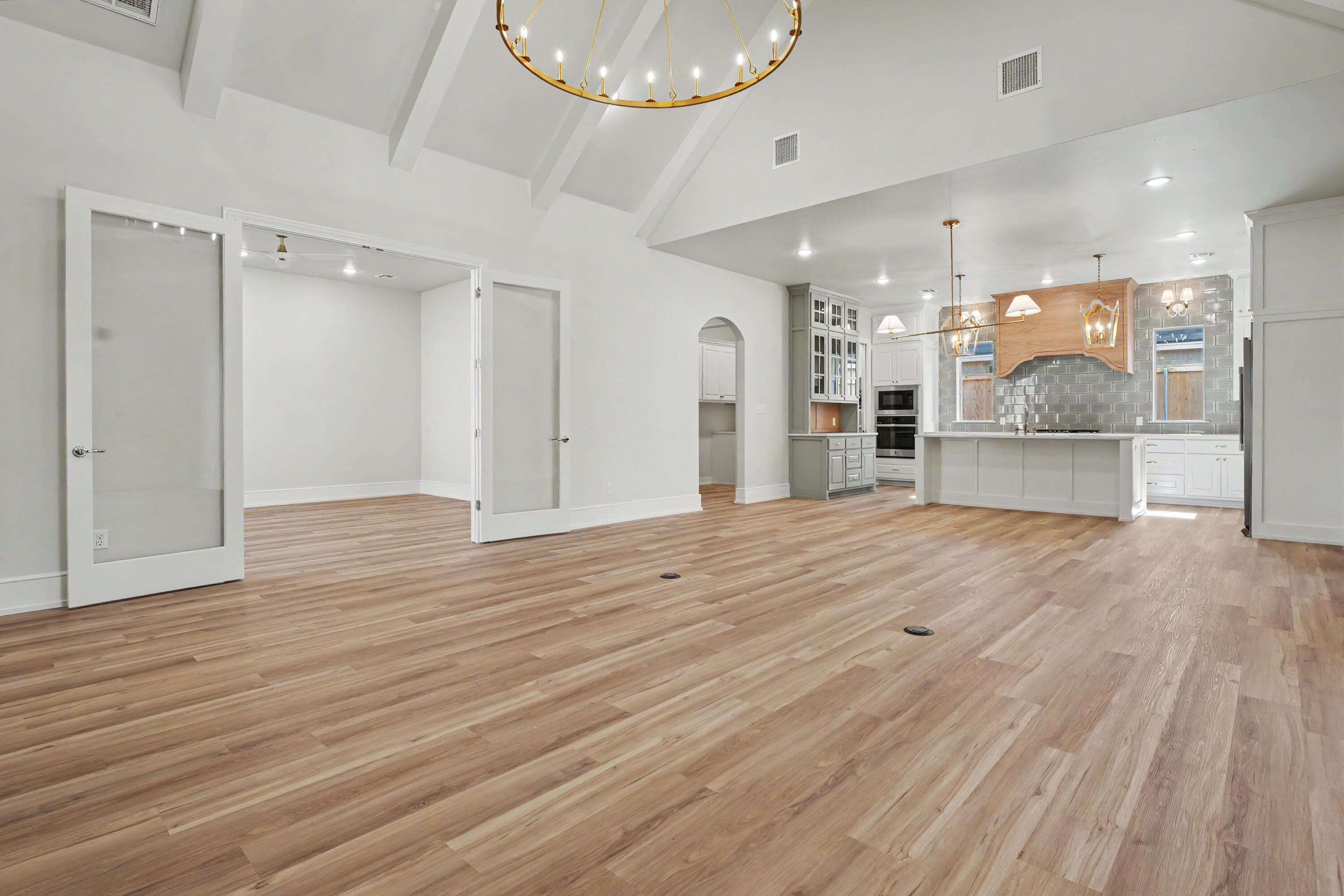 4607 141st Street Lubbock, TX 79424 - Photo 8 of 43 DSC04392