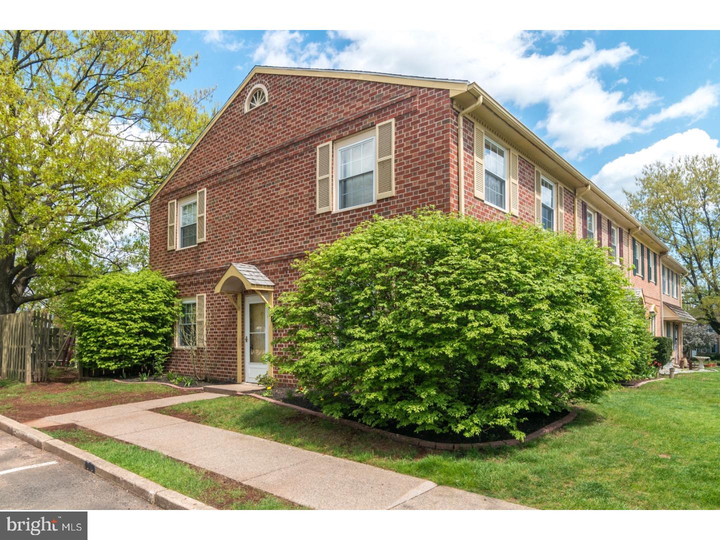 119 Stonegate Road Quakertown, PA 18951 - Photo 2 of 25 Gallery Image 2