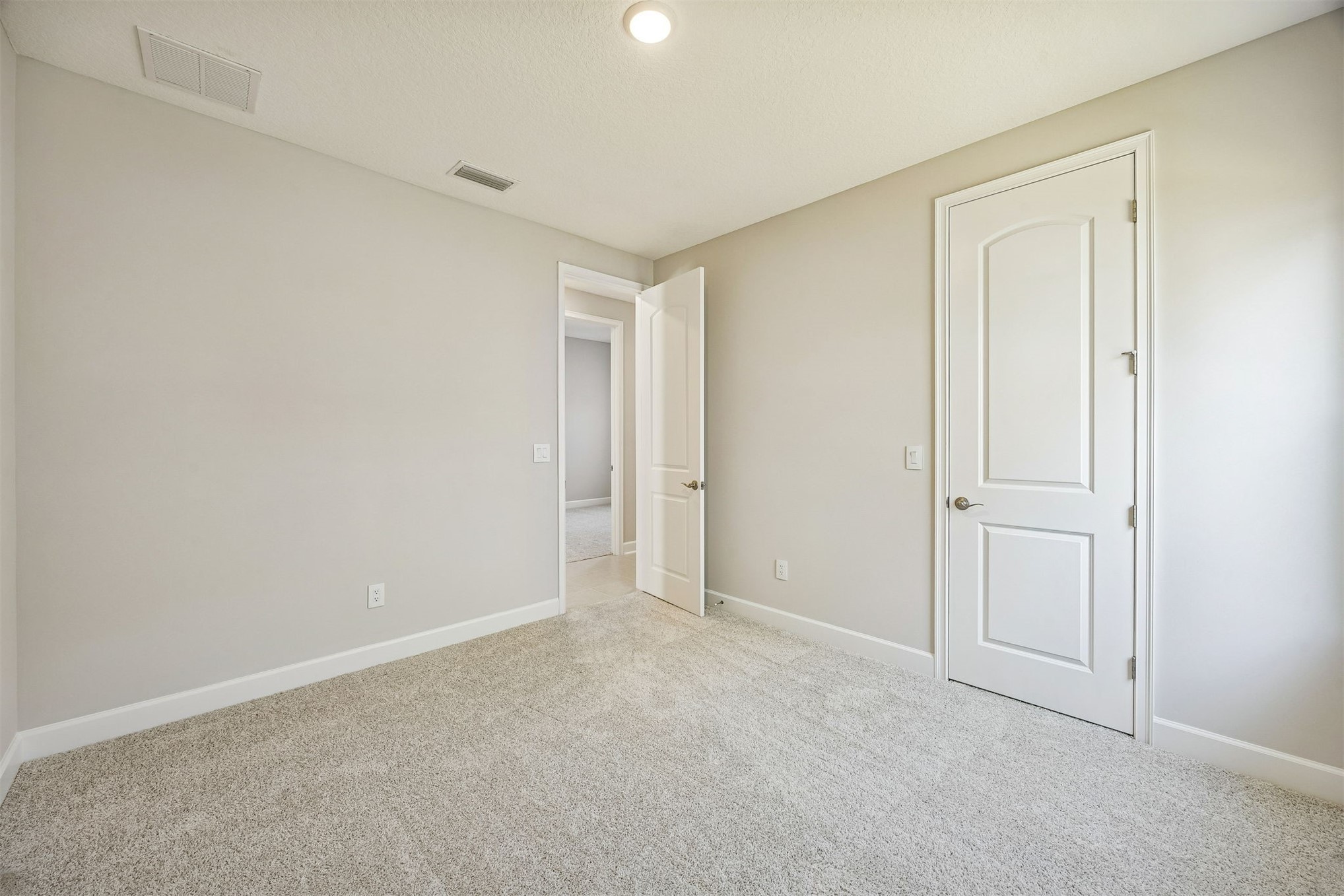 85417 Sandy Rdg Loop Yulee, FL 32097 - Photo 14 of 21 a view of an empty room