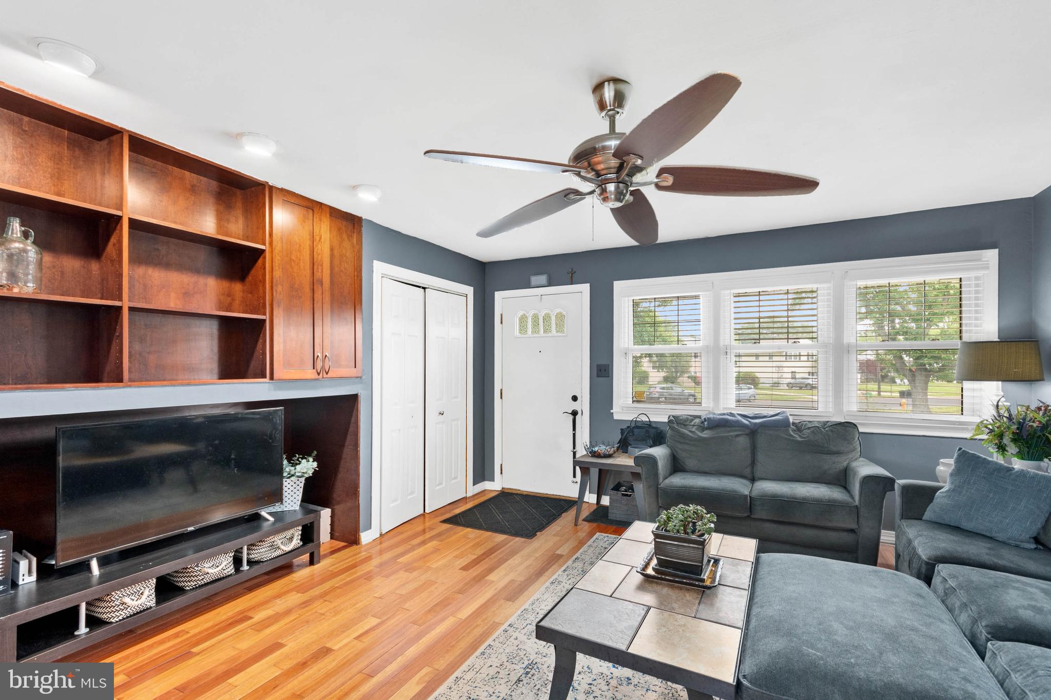 9 Trinity Place Barrington, NJ 08007 - Photo 17 of 27