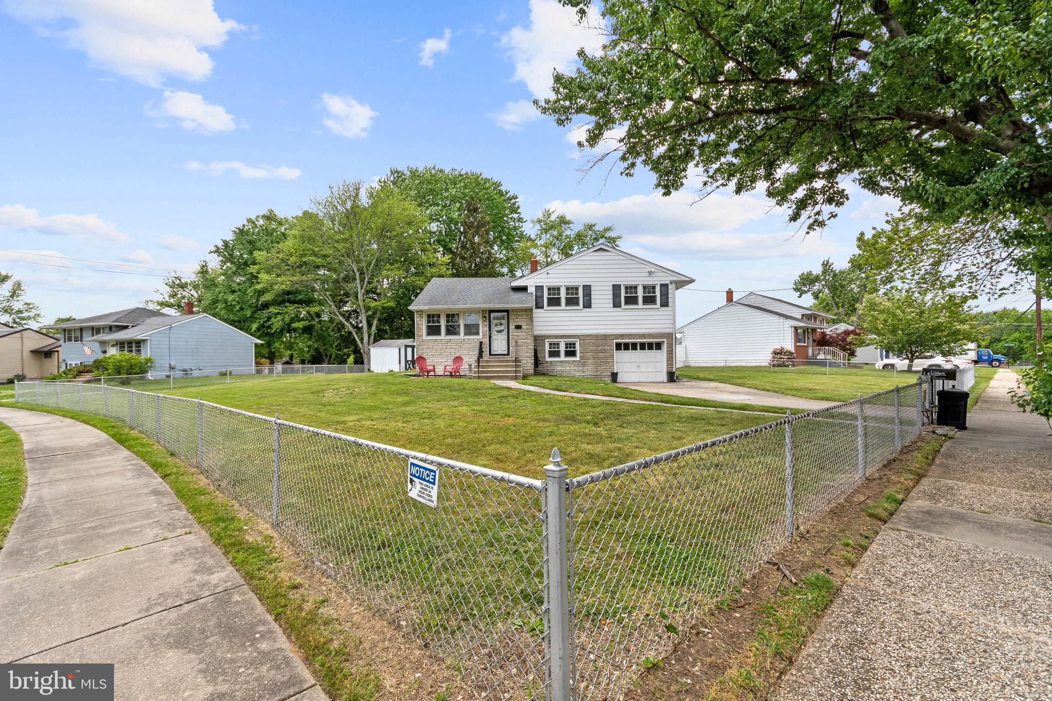 9 Trinity Place Barrington, NJ 08007 - Photo 2 of 27