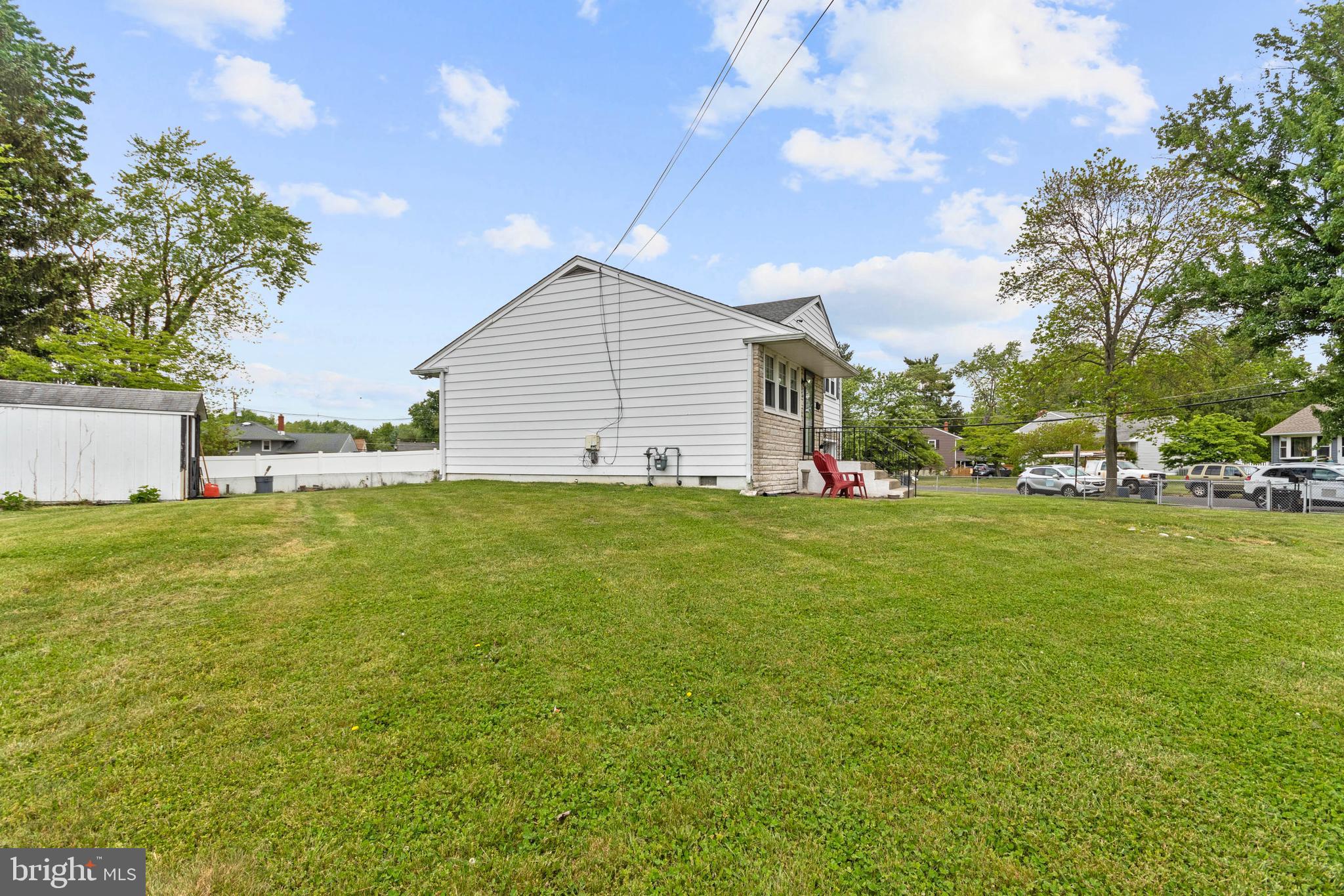 9 Trinity Place Barrington, NJ 08007 - Photo 5 of 27