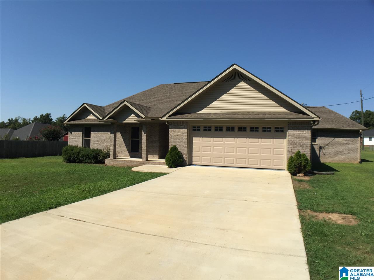 1802 11th Street Clanton, AL 35045 - Photo 1 of 19