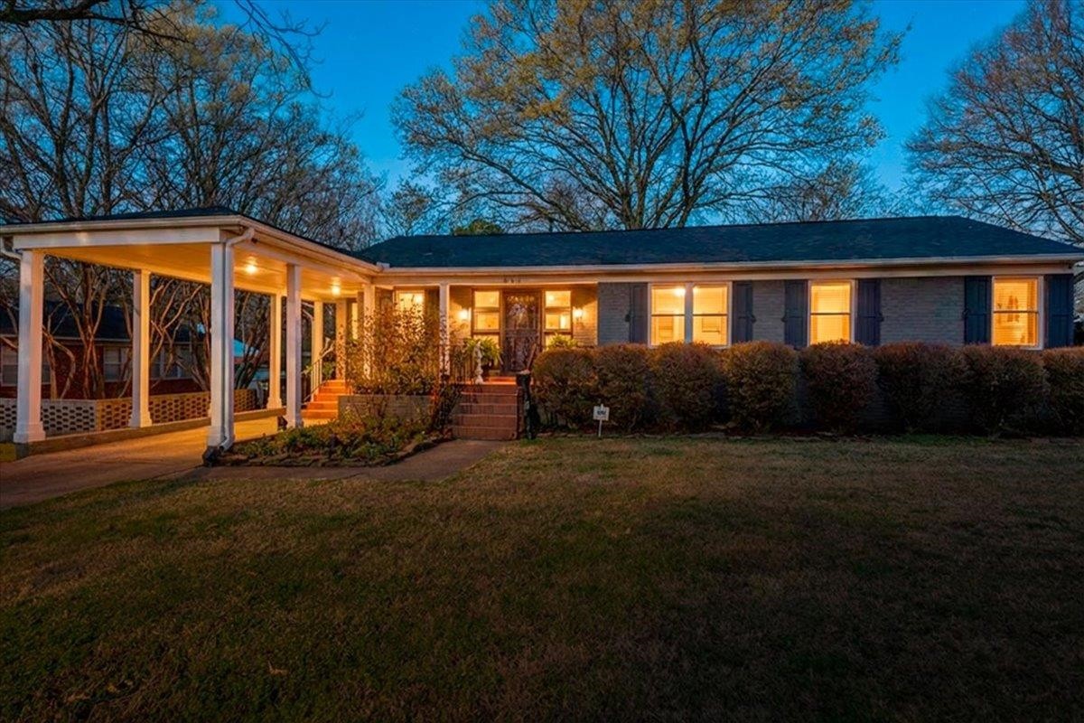 985 Wilbec Road Memphis, TN 38117 - Photo 1 of 24 Gallery Image 1