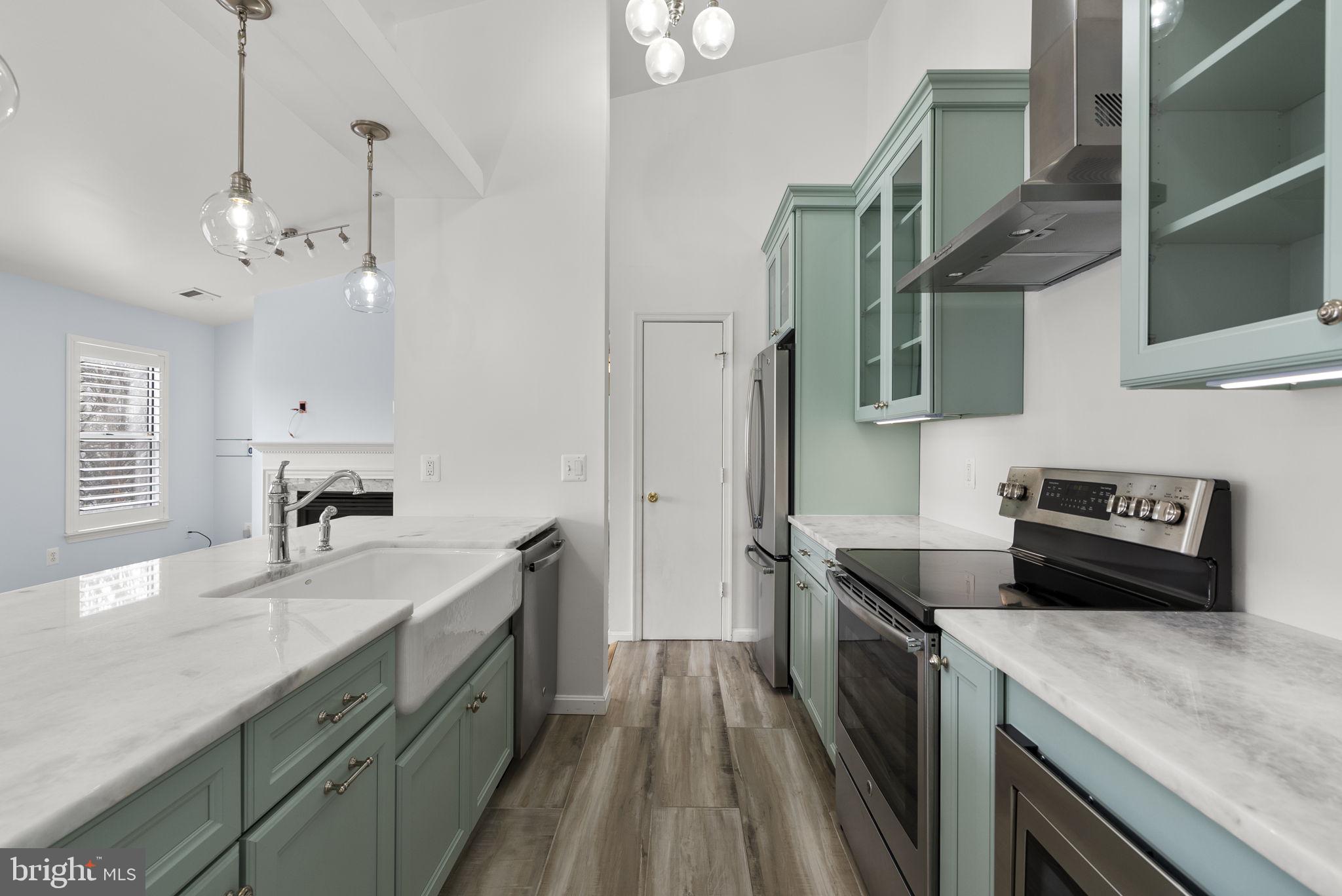 2610 Camelback Lane, Unit 9 Silver Spring, MD 20906 - Photo 3 of 38