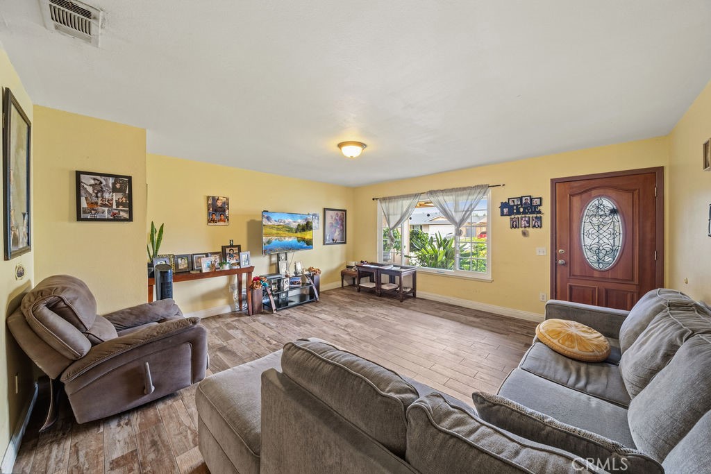 4660 Marathon Place Riverside, CA 92505 - Photo 5 of 22