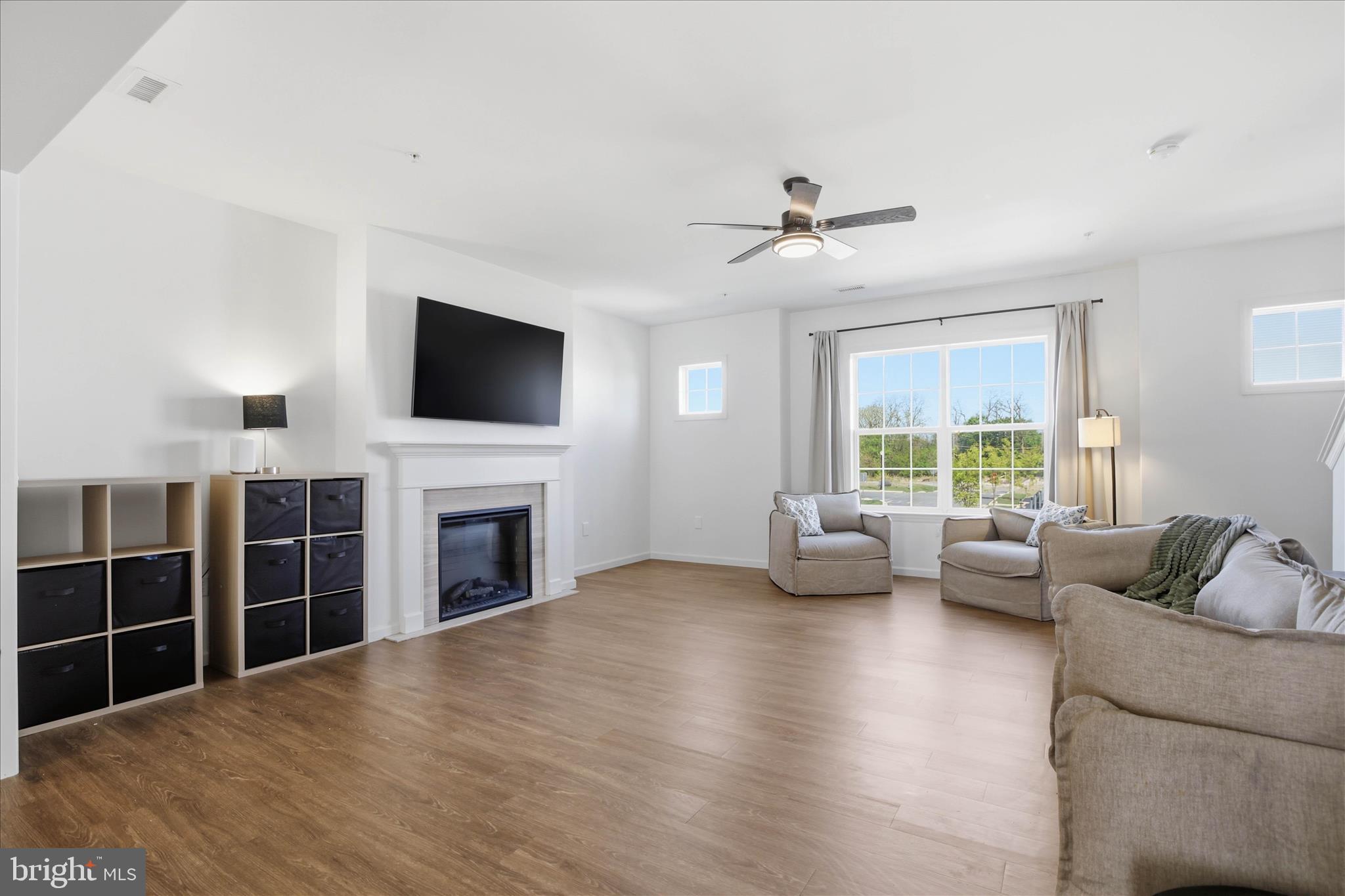 2429 Spring Water Circle Lancaster, PA 17601 - Photo 6 of 38 Gallery Image 6
