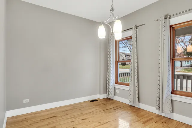 $415,000 | 350 South Alleghany Road, Grayslake, IL 60030