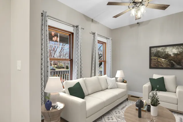 $415,000 | 350 South Alleghany Road, Grayslake, IL 60030