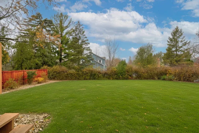 $415,000 | 350 South Alleghany Road, Grayslake, IL 60030