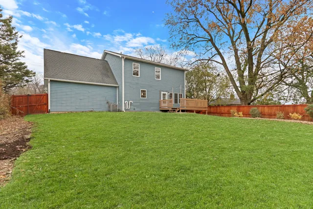 $415,000 | 350 South Alleghany Road, Grayslake, IL 60030