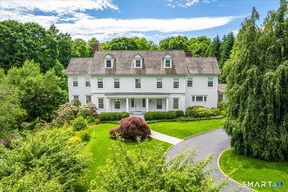 256 Country Club Road New Canaan, CT 06840 - Photo 3 of 40