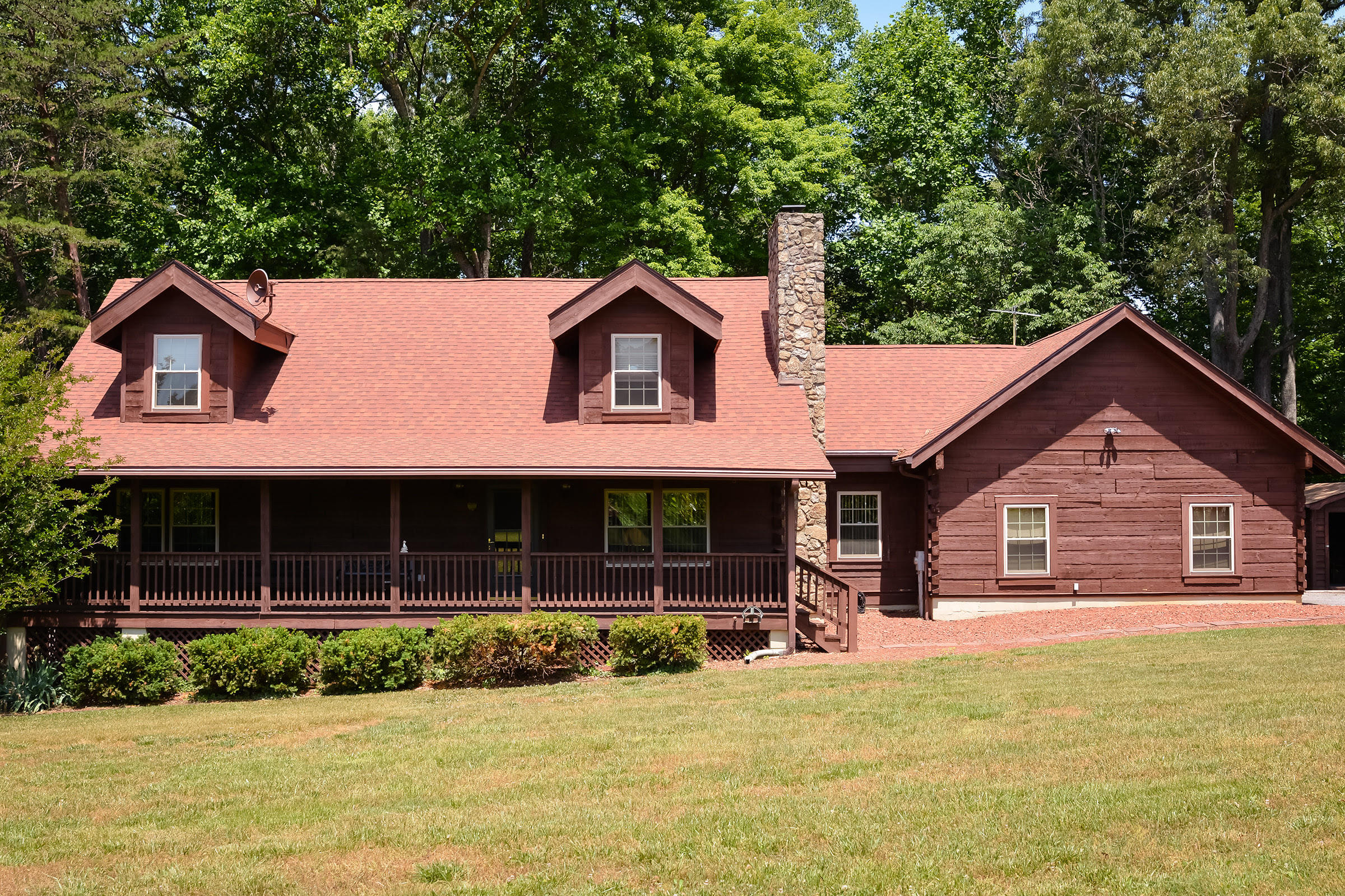 2081 Headens Bridge Road Bedford, VA 24523 - Photo 1 of 23 Front
