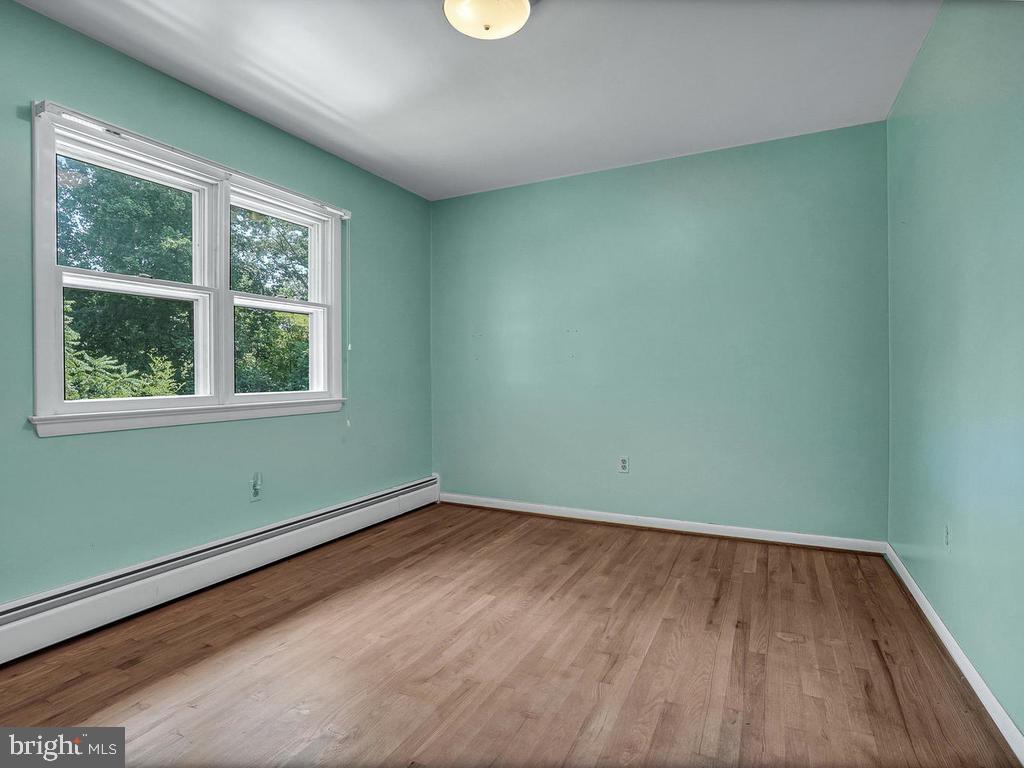 23409 Peach Tree Road Clarksburg, MD 20871 - Photo 14 of 27