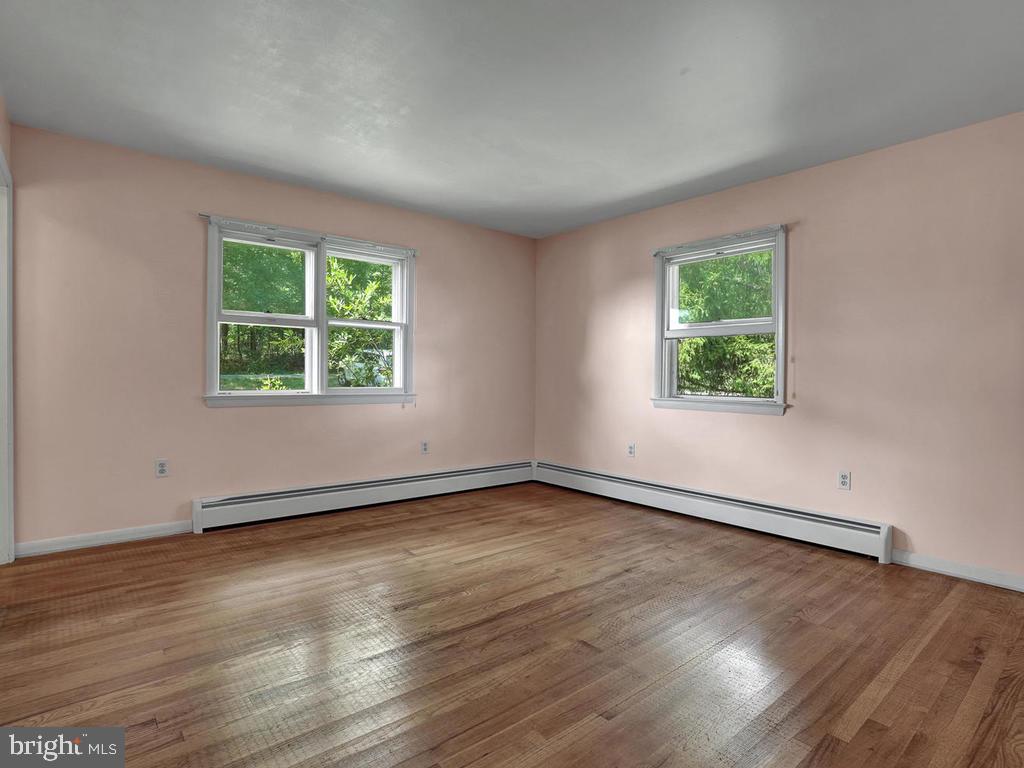 23409 Peach Tree Road Clarksburg, MD 20871 - Photo 10 of 27