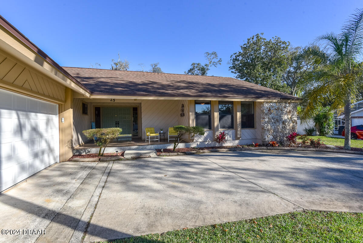 25 Oakmont Circle Ormond Beach, FL 32174 - Photo 1 of 34 Front