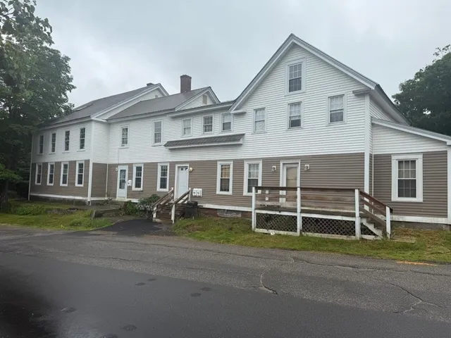 $1,800 | 155 North Main Street, Unit 2, Franklin, NH 03235