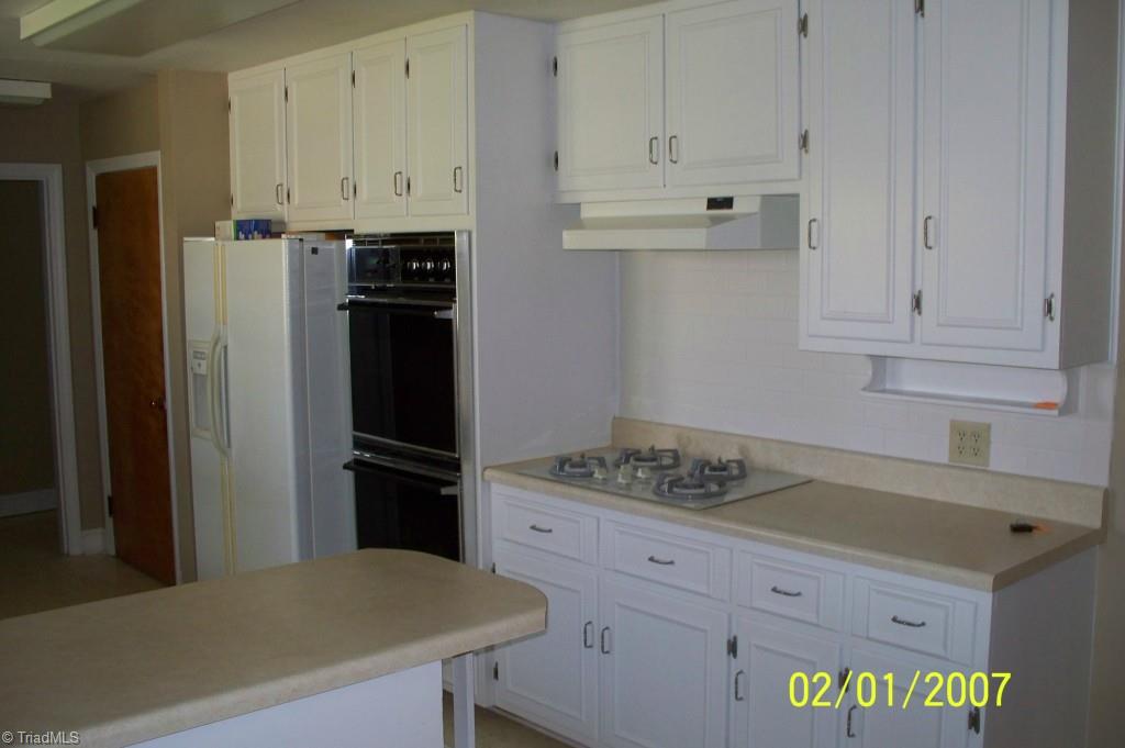 712 Liberty Road High Point, NC 27263 - Photo 14 of 16 Gallery Image 14
