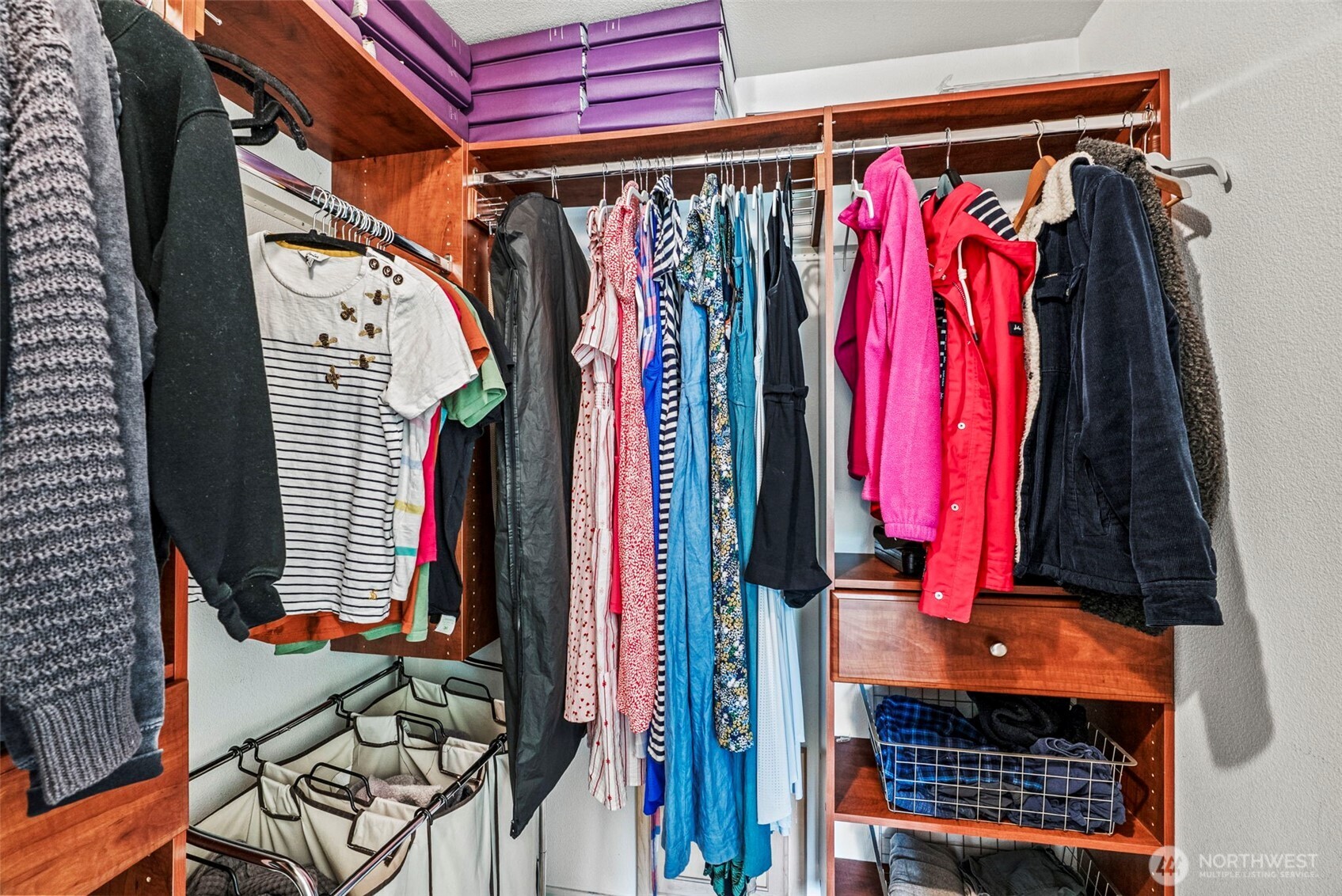 2410 North Heron Drive Ridgefield, WA 98642 - Photo 21 of 40 a view of a walk in closet