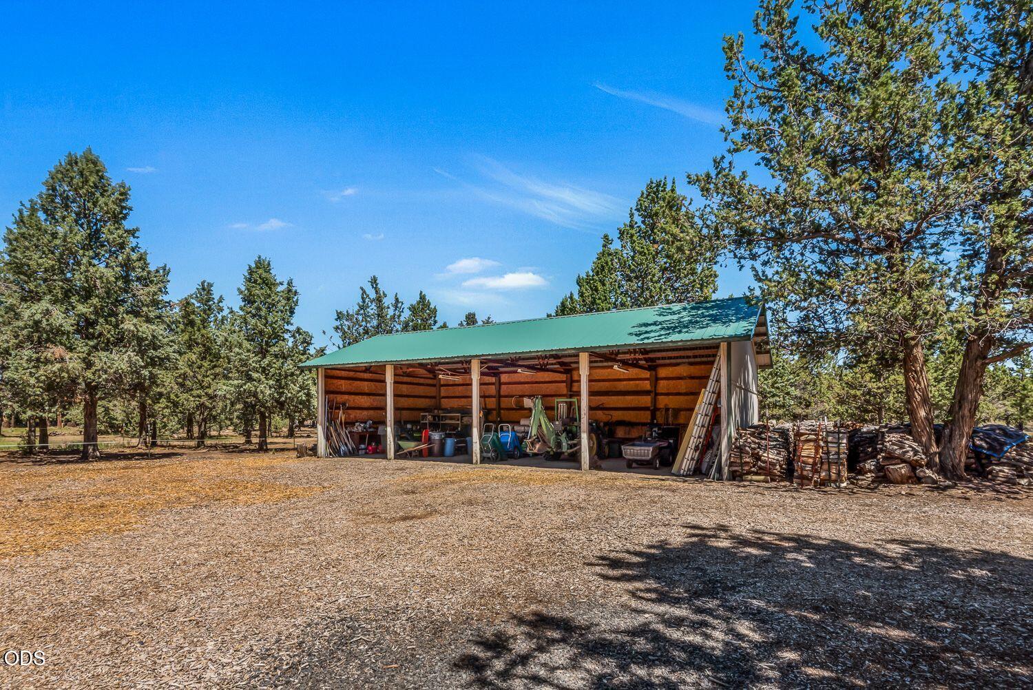 64464 Collins Road Bend, OR 97703 - Photo 44 of 58 Gallery Image 44