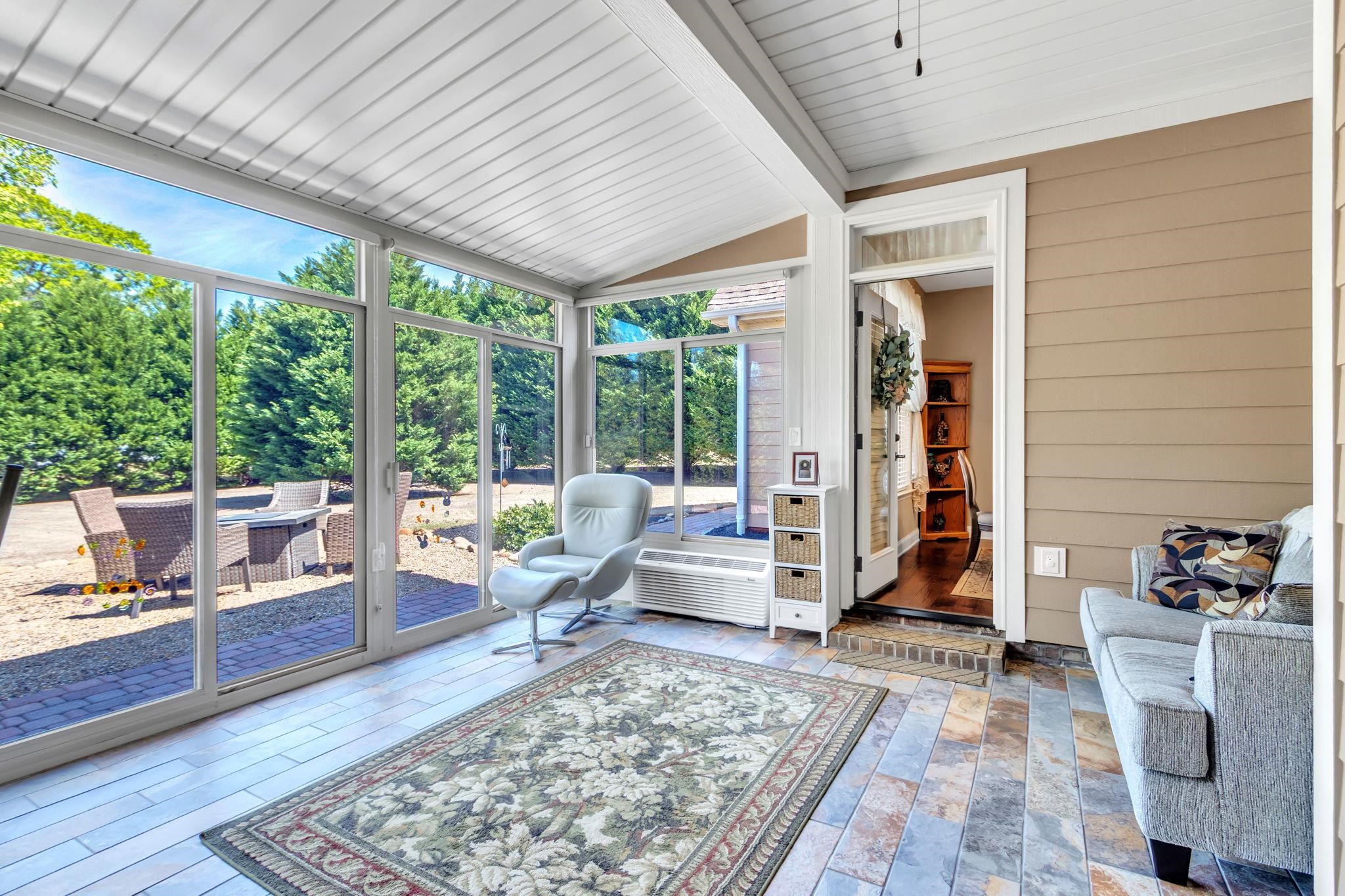 112 Providence Point Lane Wellford, SC 29385 - Photo 15 of 17