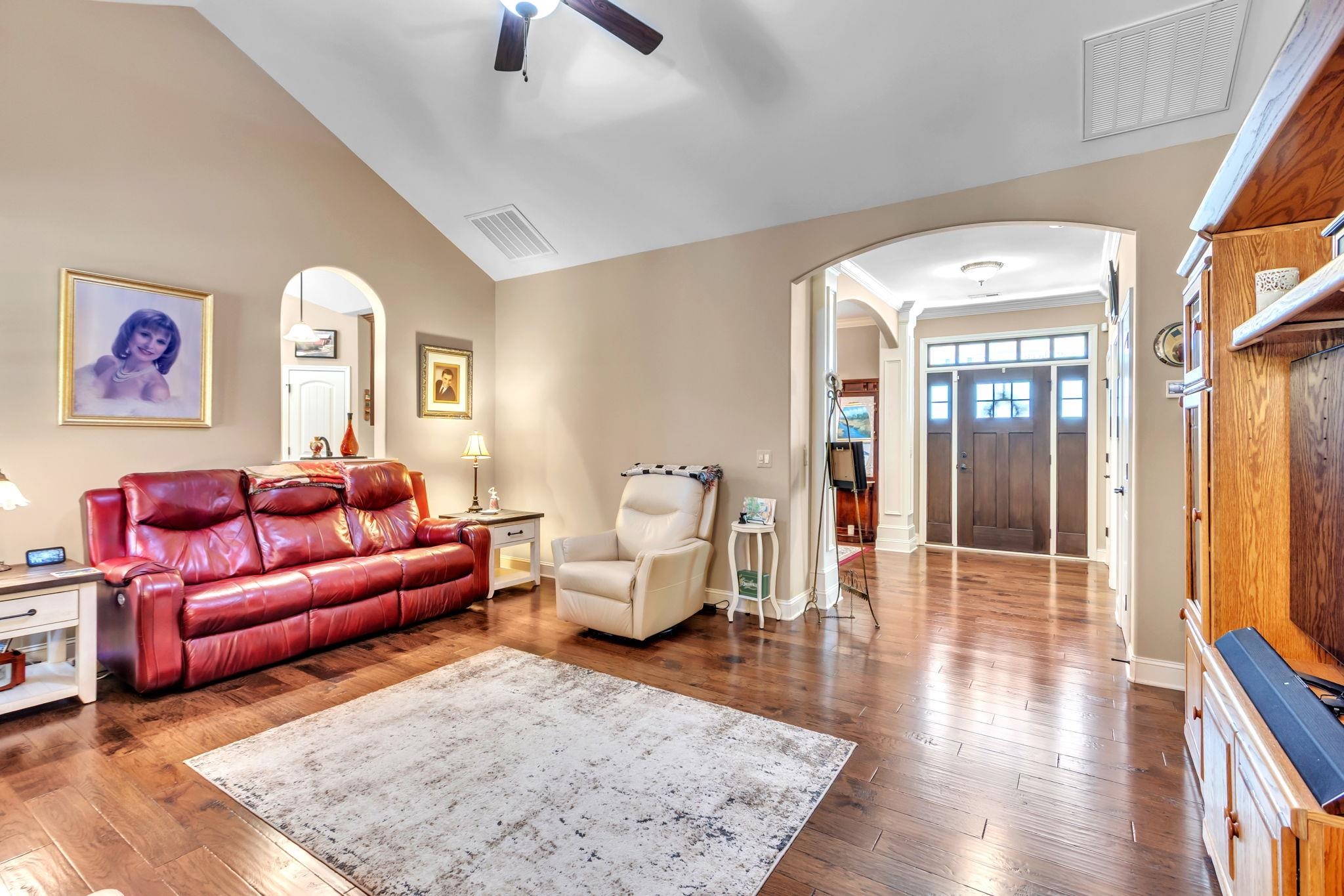 112 Providence Point Lane Wellford, SC 29385 - Photo 2 of 17