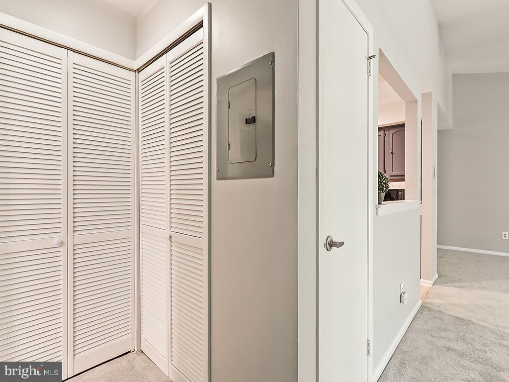 303 Trinity Court, Unit 11 Princeton, NJ 08540 - Photo 22 of 37