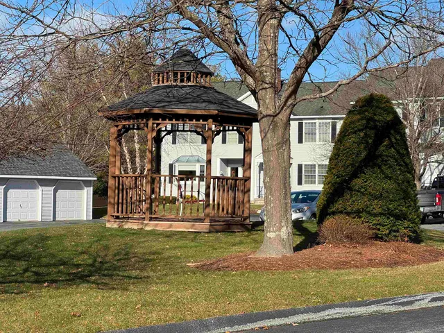 $385,000 | 17 Twin Circles, Middlebury, VT 05753