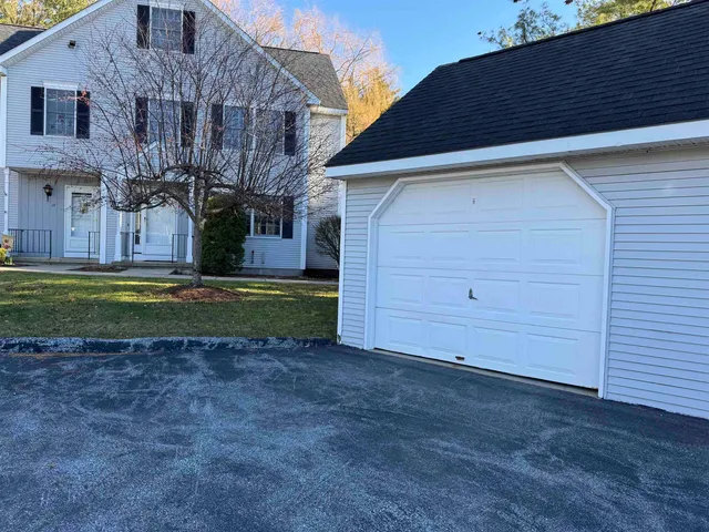 $385,000 | 17 Twin Circles, Middlebury, VT 05753