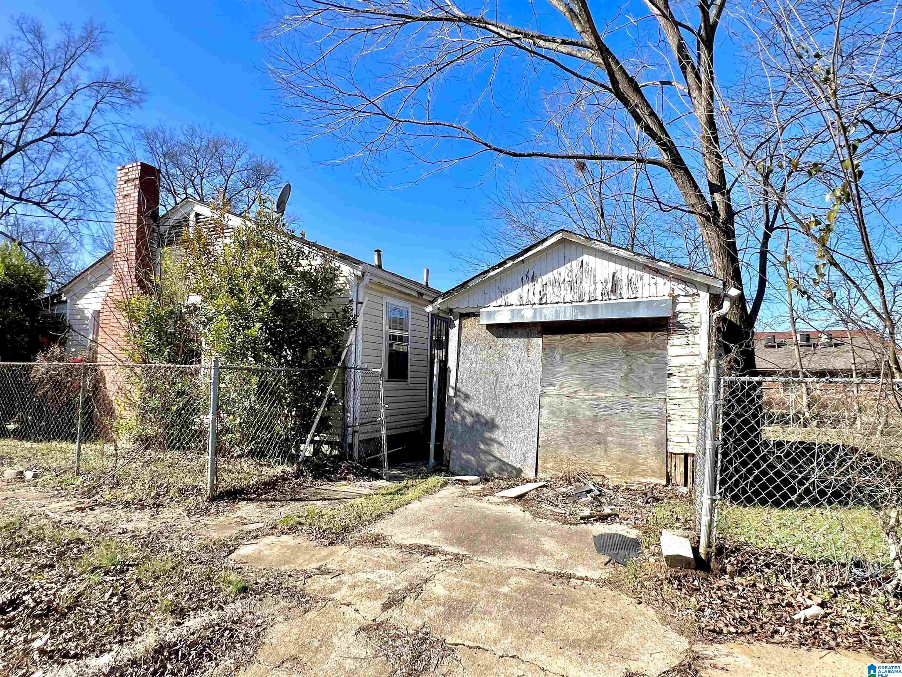 533 15th Place Southwest Birmingham, AL 35211 - Photo 9 of 10