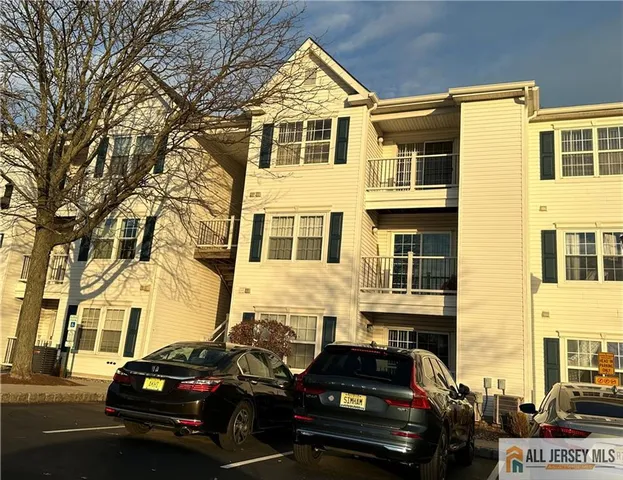 $2,550 | 1123 Waterford Drive, Edison, NJ 08817