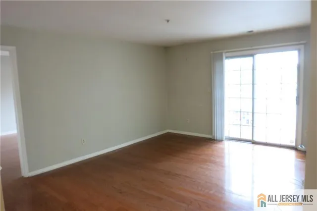 $2,550 | 1123 Waterford Drive, Edison, NJ 08817