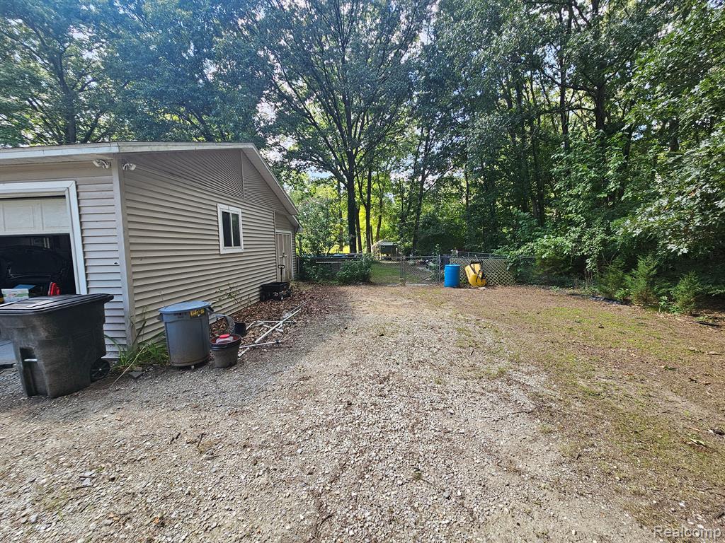 15246 Ripple Drive Linden, MI 48451 - Photo 39 of 44 Gallery Image 39