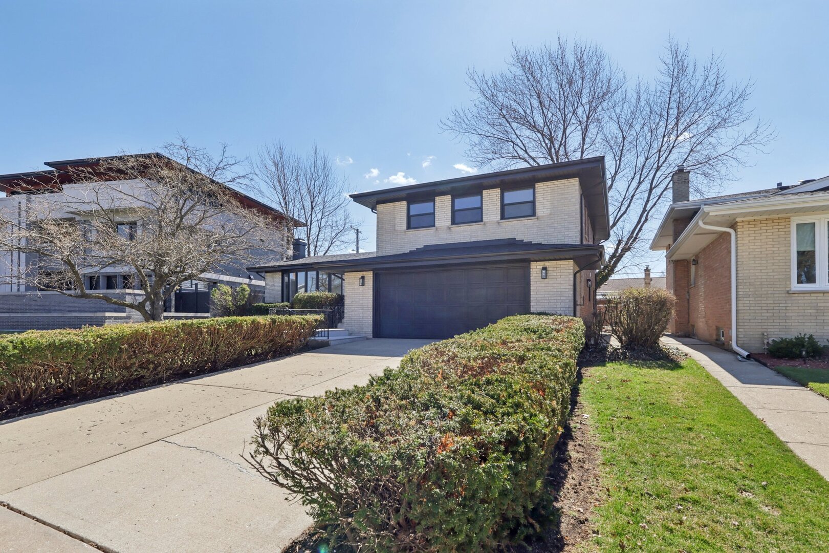 8135 West Rascher Avenue Chicago, IL 60656 - Photo 2 of 43