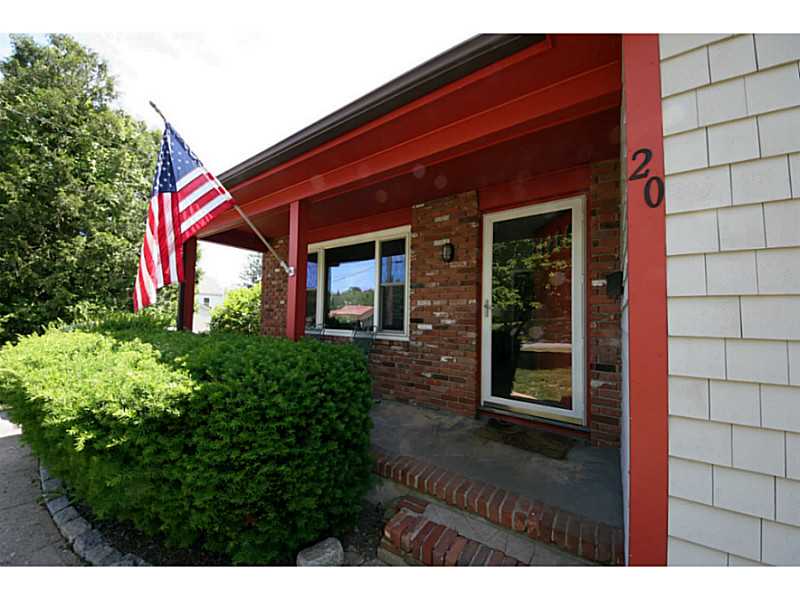 20 Normandy Road South Kingstown, RI 02879 - Photo 2 of 18 Porch.