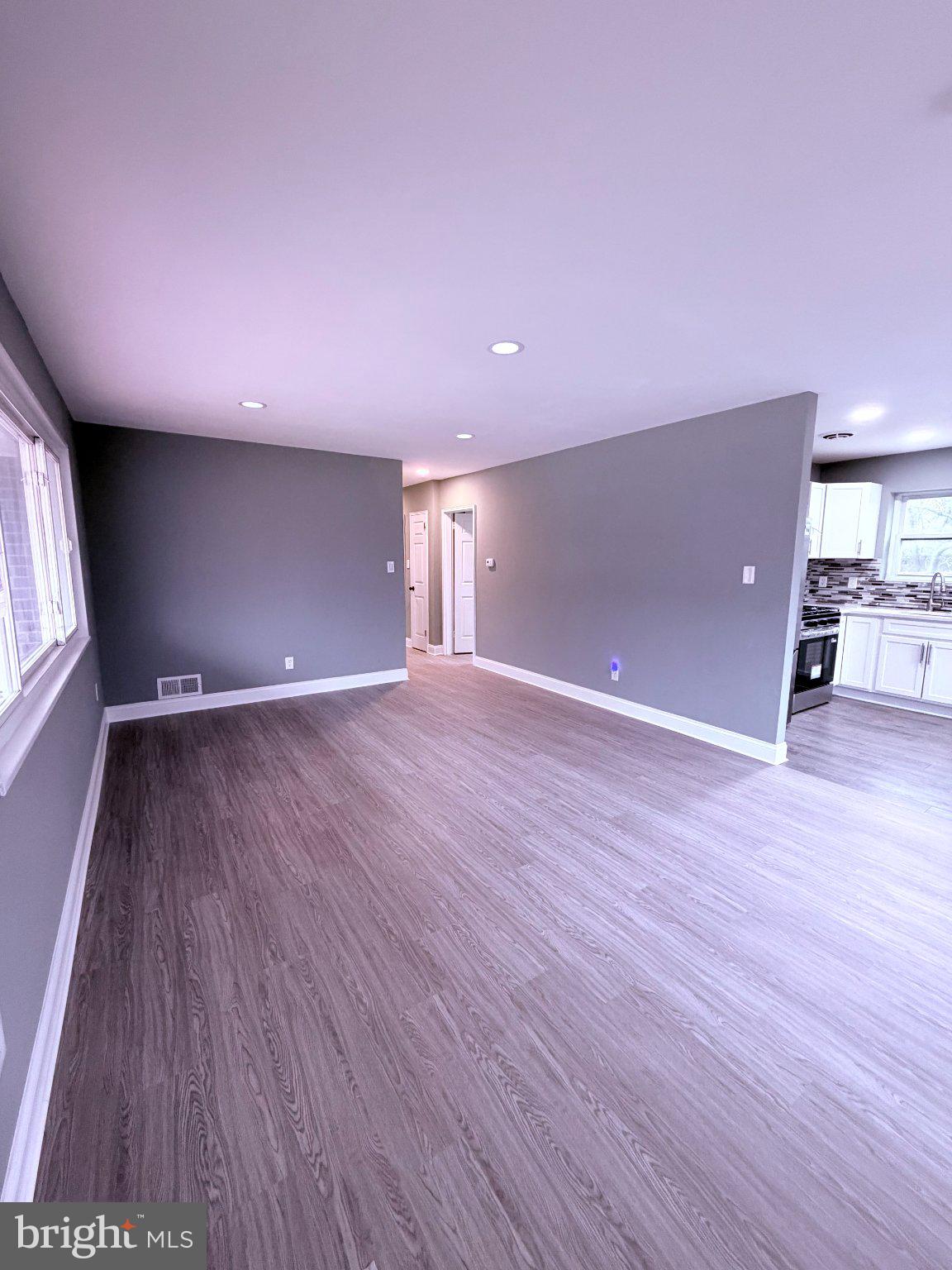 3507 Riviera Street Temple Hills, MD 20748 - Photo 3 of 7 Spacious, modern living area awaits you.