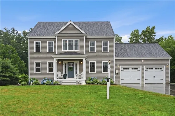 $850,000 | 2 Bourne Drive, Halifax, MA 02338