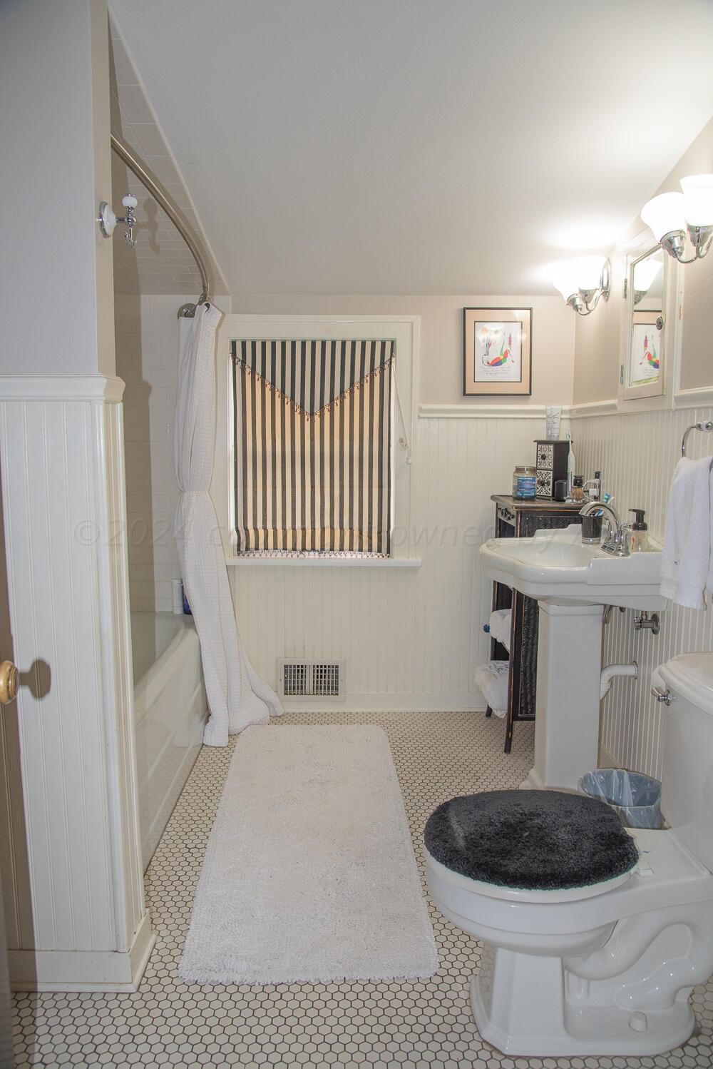 2122 South Hayden Street Amarillo, TX 79109 - Photo 58 of 99 DSC_4404