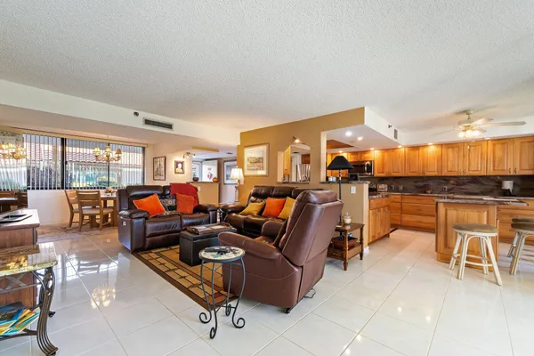 $839,900 | 1000 N North Us Highway 1, Unit JA102, Jupiter, FL 33477