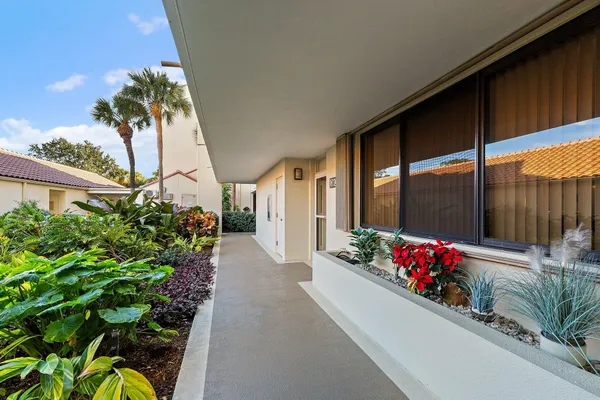 $839,900 | 1000 N North Us Highway 1, Unit JA102, Jupiter, FL 33477